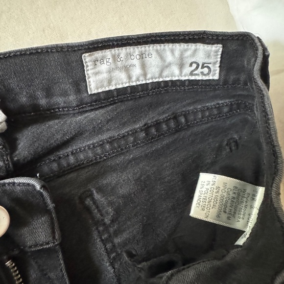 Rag & Bone Women's Dark Skinny Jeans - Picture 4 of 4